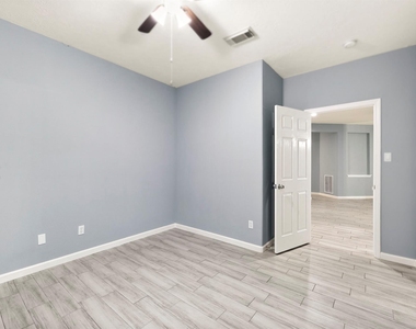 5707 Overton Park Drive - Photo Thumbnail 14