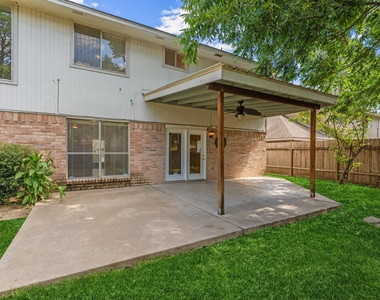 4311 Piney Creek Lane - Photo Thumbnail 23