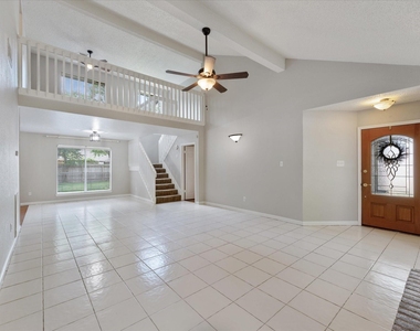 4311 Piney Creek Lane - Photo Thumbnail 4