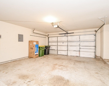 1816 Oak Lodge Drive - Photo Thumbnail 27