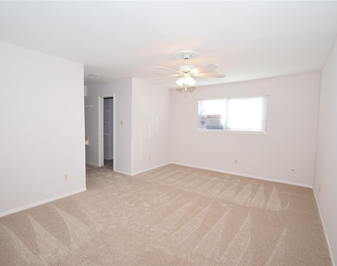 14239 Misty Meadow Lane - Photo Thumbnail 13