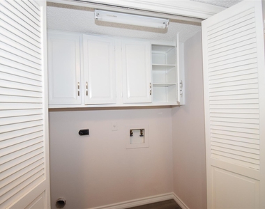 14239 Misty Meadow Lane - Photo Thumbnail 11