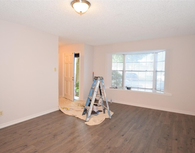 14239 Misty Meadow Lane - Photo Thumbnail 2