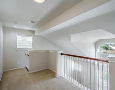 3210 Clearview Circle - Photo Thumbnail 20