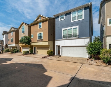 3210 Clearview Circle - Photo Thumbnail 3
