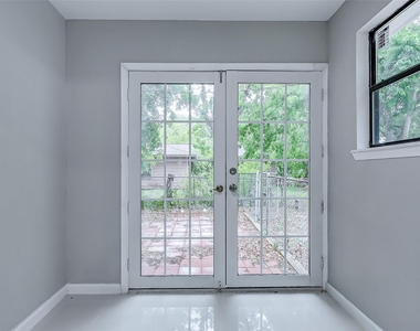 5914 Carew Street - Photo Thumbnail 21