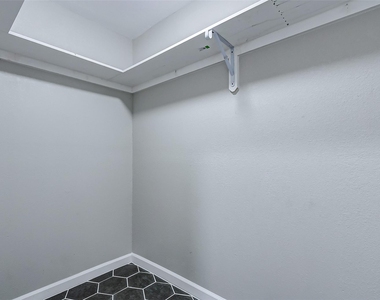 5914 Carew Street - Photo Thumbnail 29