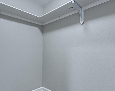 5914 Carew Street - Photo Thumbnail 30