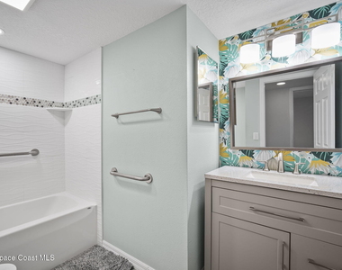 1600 Woodland Drive - Photo Thumbnail 19