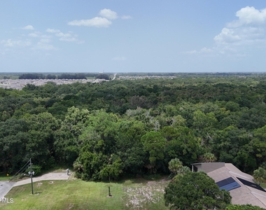 1600 Woodland Drive - Photo Thumbnail 33