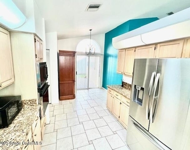 2965 La Cita Lane - Photo Thumbnail 13