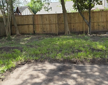 11115 Nepau Drive - Photo Thumbnail 14
