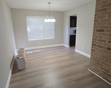 11115 Nepau Drive - Photo Thumbnail 5