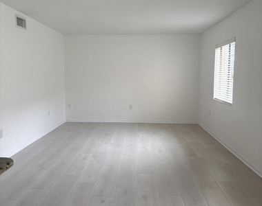 122 San Paulo Circle - Photo Thumbnail 11