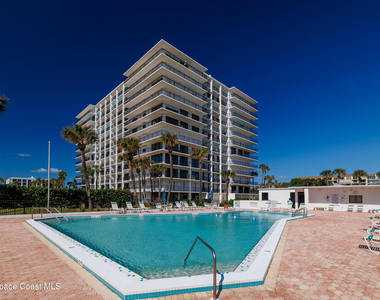 2100 N Atlantic Avenue - Photo Thumbnail 4
