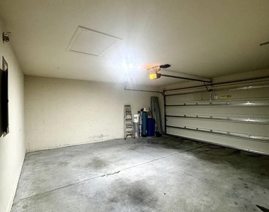 251 Breakwater Street Se - Photo Thumbnail 14