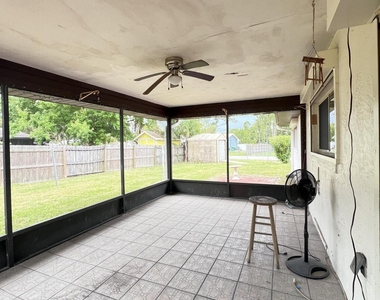 6485 Manila Drive - Photo Thumbnail 19
