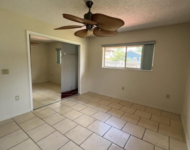6485 Manila Drive - Photo Thumbnail 16