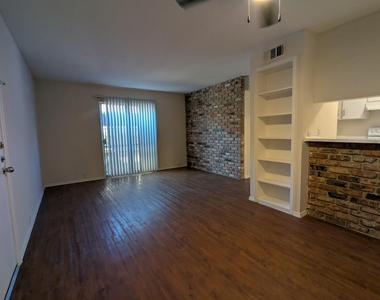 525 Heights Boulevard - Photo Thumbnail 1