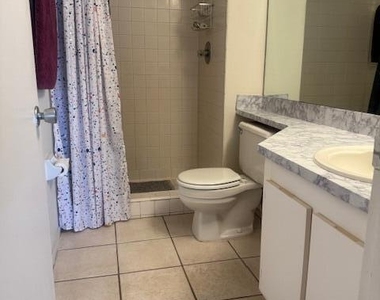 2469 S Washington Avenue - Photo Thumbnail 14
