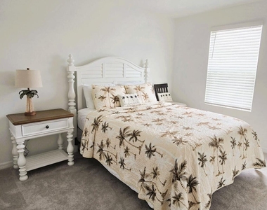 136 River Front Way - Photo Thumbnail 10