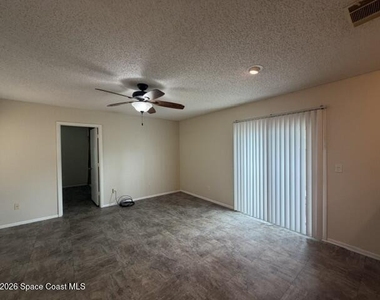1451 Sheafe Avenue Ne - Photo Thumbnail 7