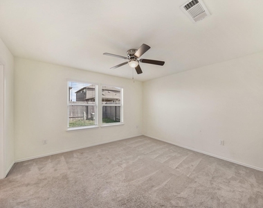 2611 Lapwing Drive - Photo Thumbnail 4