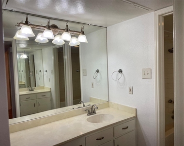 2100 Tanglewilde Street - Photo Thumbnail 10