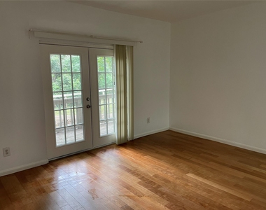 2100 Tanglewilde Street - Photo Thumbnail 5