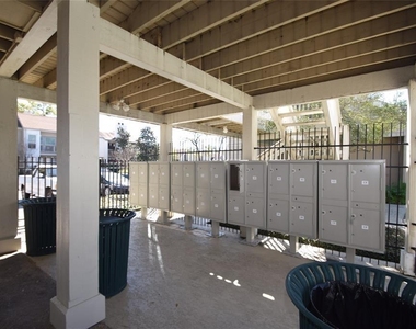 2100 Tanglewilde Street - Photo Thumbnail 16