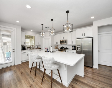 15734 Autumn Sun Court - Photo Thumbnail 18