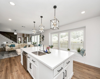 15734 Autumn Sun Court - Photo Thumbnail 20