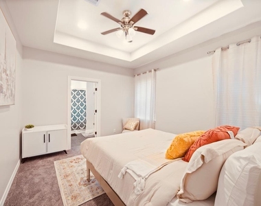 9605 Buffum Street - Photo Thumbnail 5