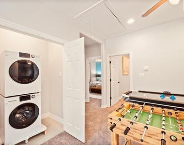 9605 Buffum Street - Photo Thumbnail 9