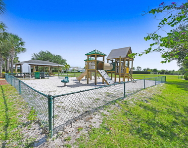 1749 Tullagee Avenue - Photo Thumbnail 48