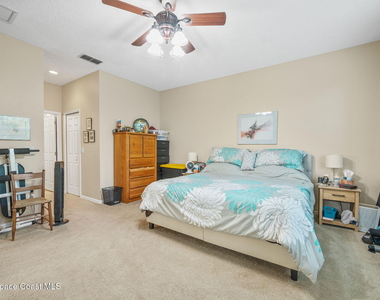 1749 Tullagee Avenue - Photo Thumbnail 18