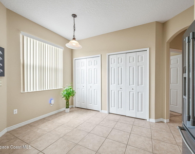 1749 Tullagee Avenue - Photo Thumbnail 12