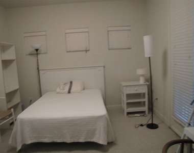 6306 Grand Boulevard - Photo Thumbnail 12