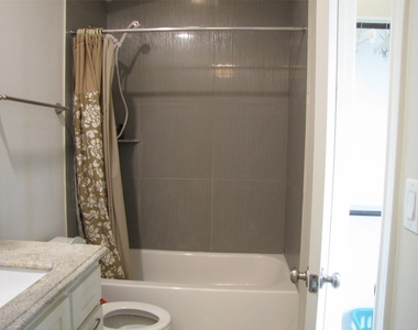 6306 Grand Boulevard - Photo Thumbnail 13