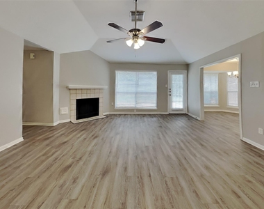 17514 Hamilwood Drive - Photo Thumbnail 2