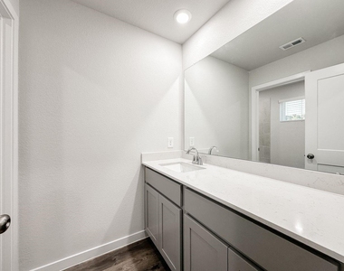 7934 Alset Dr - Photo Thumbnail 16