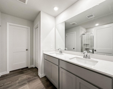 7934 Alset Dr - Photo Thumbnail 12