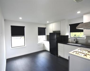 2438 Walcott Lane - Photo Thumbnail 4