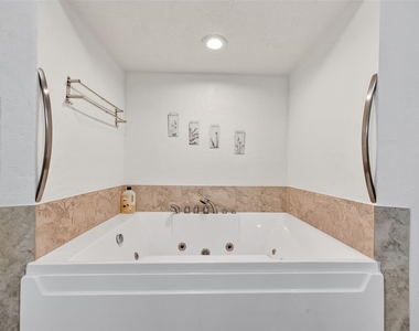 3435 Ashton Park Drive - Photo Thumbnail 29