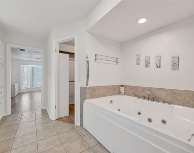 3435 Ashton Park Drive - Photo Thumbnail 28