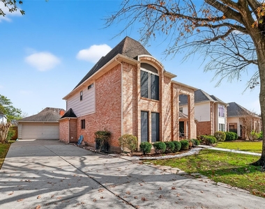 3435 Ashton Park Drive - Photo Thumbnail 3
