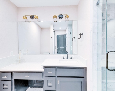 2450 Wickersham Lane - Photo Thumbnail 12