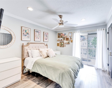 2450 Wickersham Lane - Photo Thumbnail 11