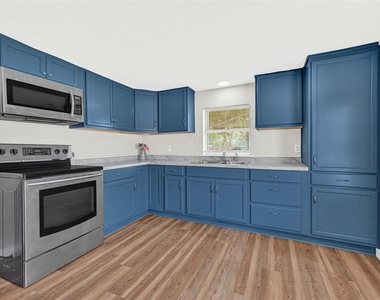 4568 Dunnam Road - Photo Thumbnail 5