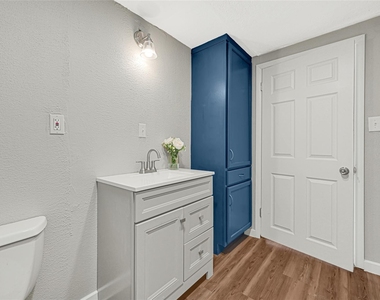 4568 Dunnam Road - Photo Thumbnail 17